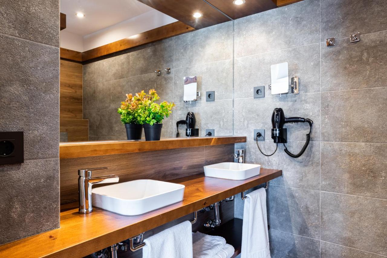 קוניל דה לה פרונטרה Hotel Antantie מראה חיצוני תמונה